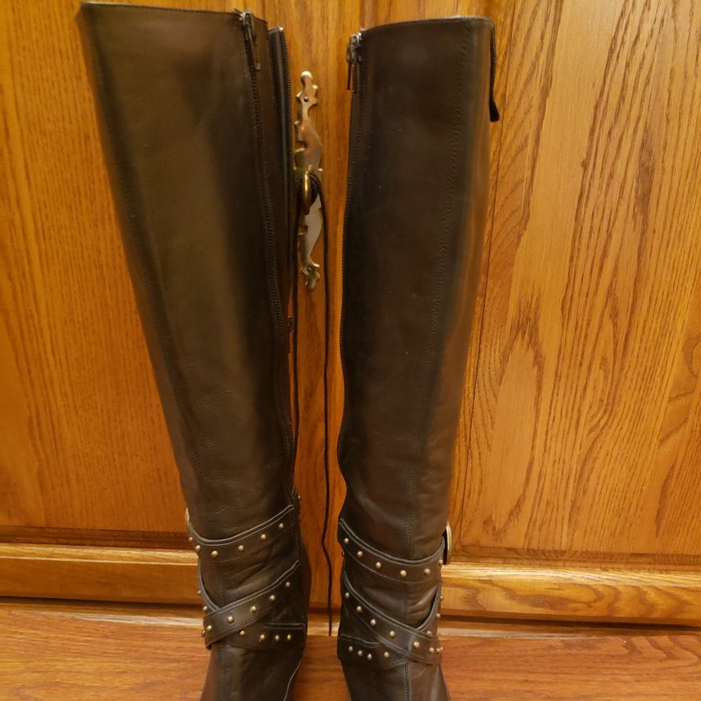 Women's Black Leather Boots - Picture 2 of 14